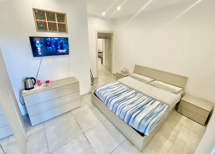 Moderno A 15 Minuti Dal Centro Di Appartamento *